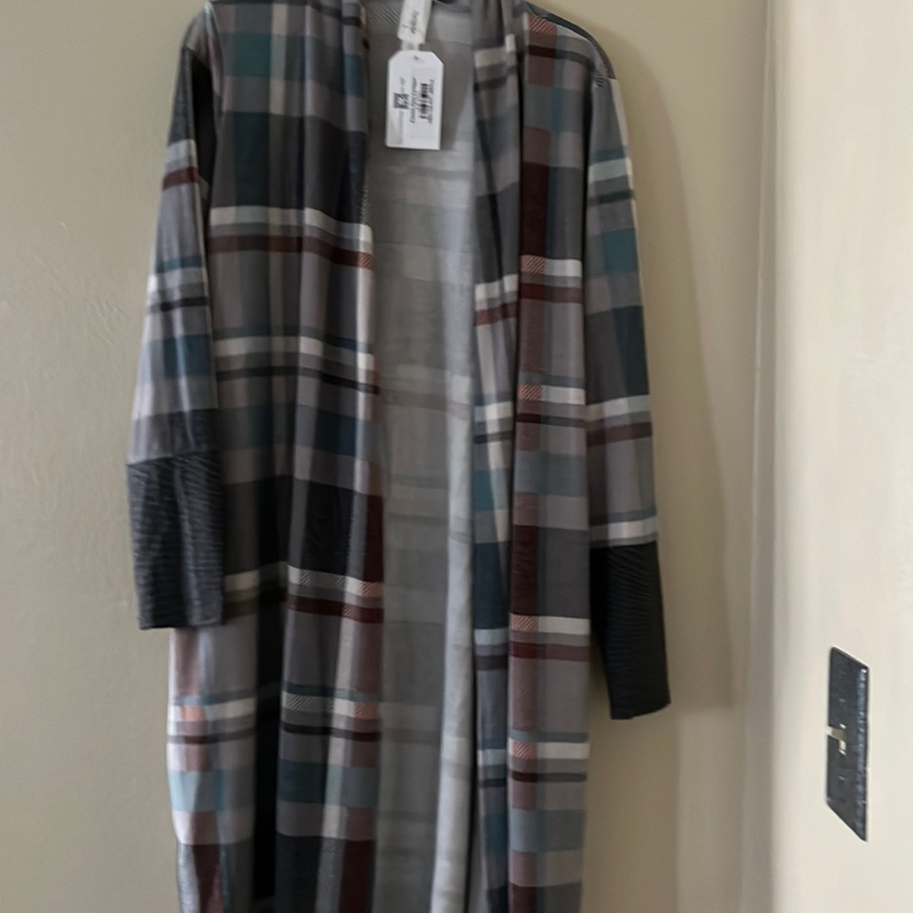 New with tag plaid cardigan size small